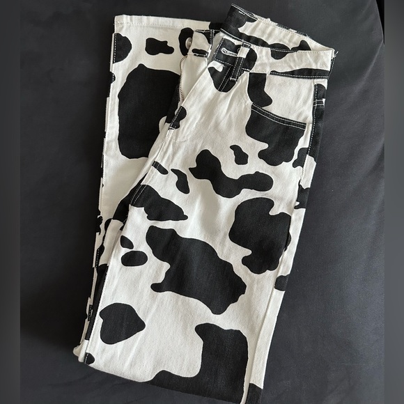 Cow Print Wide Leg Jeans - Picture 3 of 3
